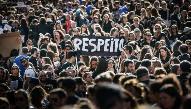 Cem enfermeiros do distrito de Bragança participaram na manifestação em Lisboa