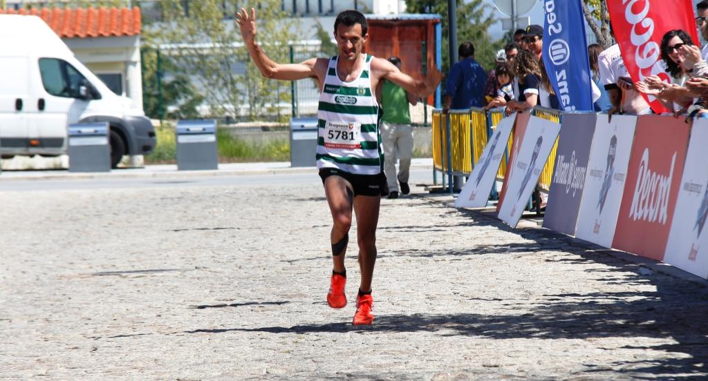 Rui Teixeira e Paula Mayobre vencem 3ª Corrida das Cantarinhas