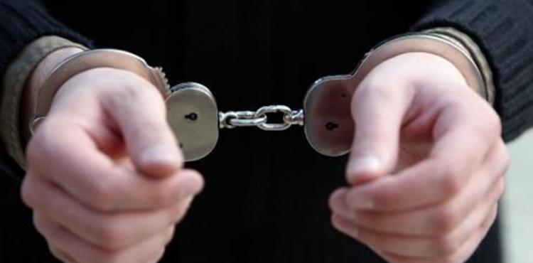 Casal de namorados detidos por posse de 40 doses de cocaína
