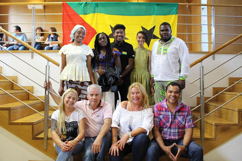 Campanha de apadrinhamento de crianças de S. Tomé apresentada em Bragança