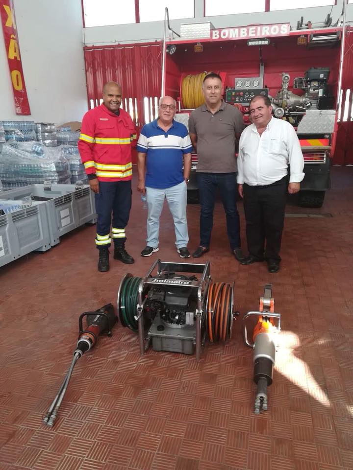 Bombeiros de Miranda do Douro recebem material de desencarceramento