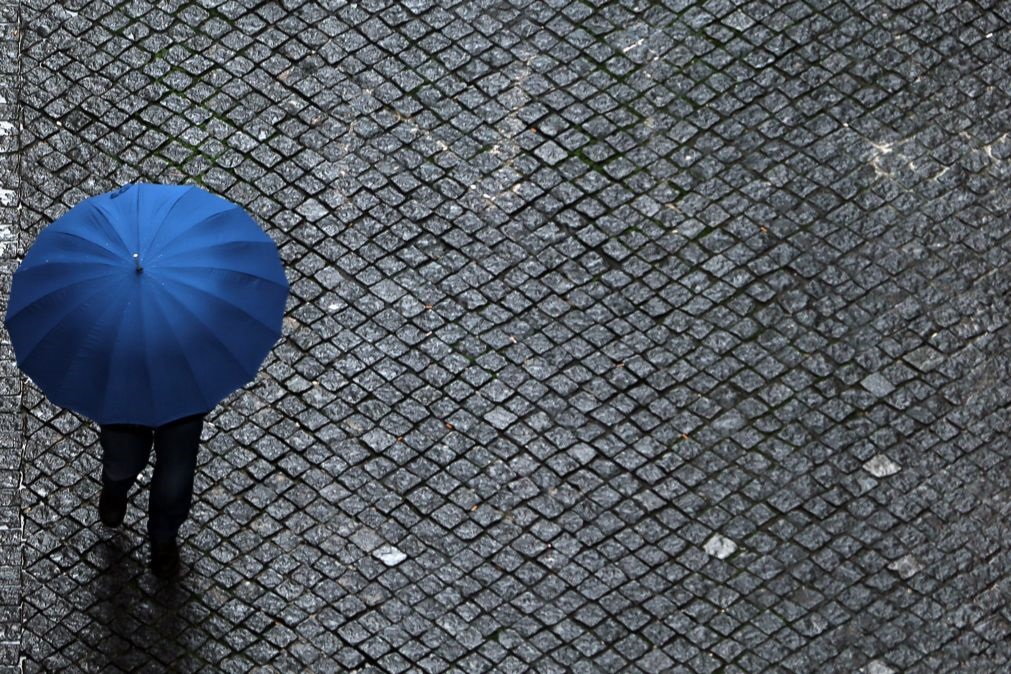 Distrito de Bragança sob aviso amarelo hoje devido à chuva e trovodada