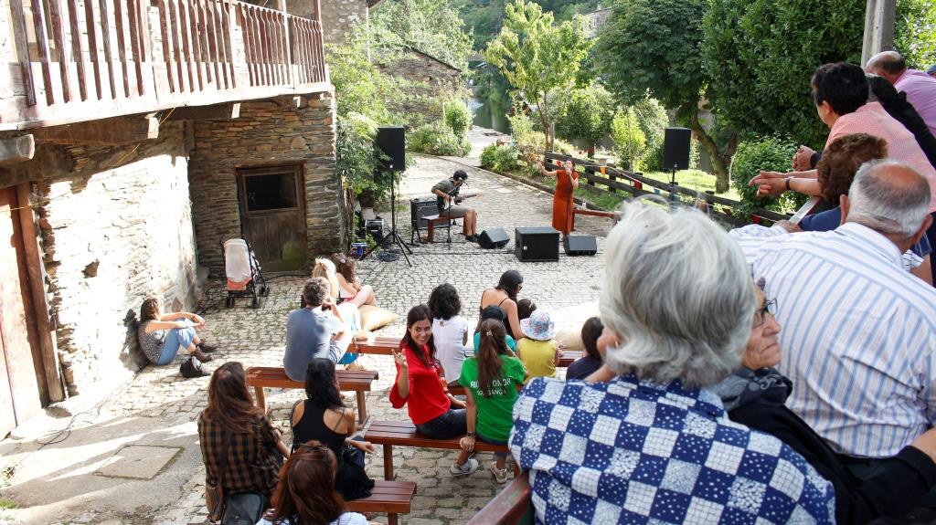 Rio de Onor em festa