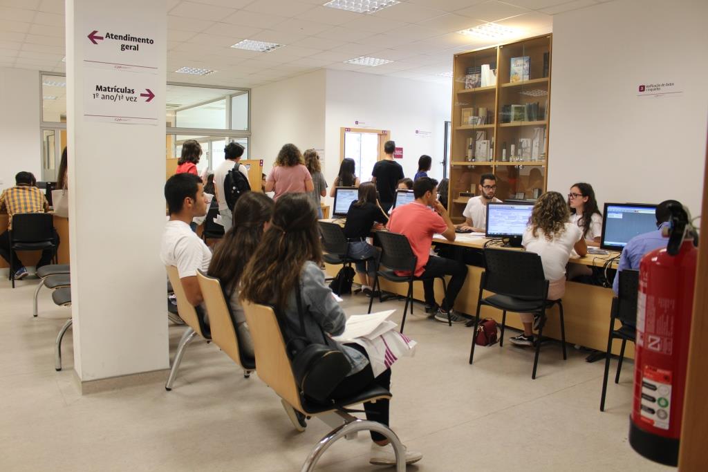 Alojamento para estudantes universitários é uma procura difícil