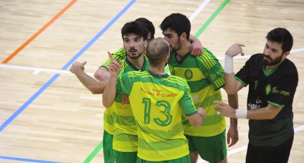 Macedense vence Valpaços com cambalhota no resultado