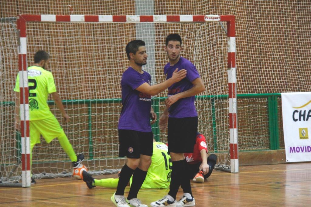 Pioneiros de Bragança reforçam liderança