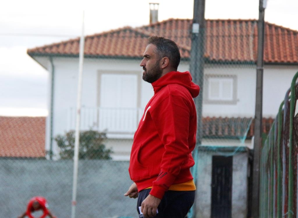 Técnico do G.D.Sendim desespera por reforços