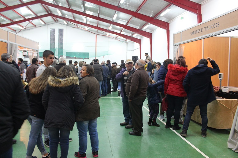 XI Feira de Artesanato e Produtos Regionais de Parada celebra Santo Estêvão