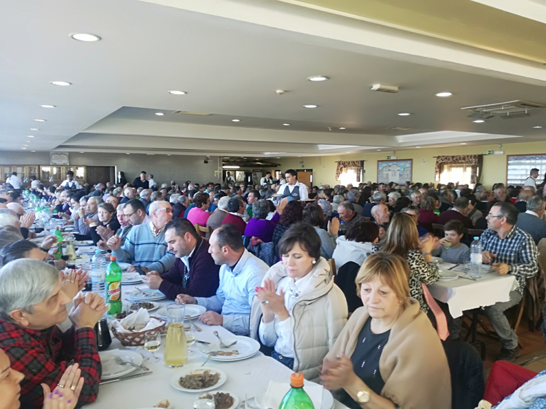 Almoção com espírito de Natal