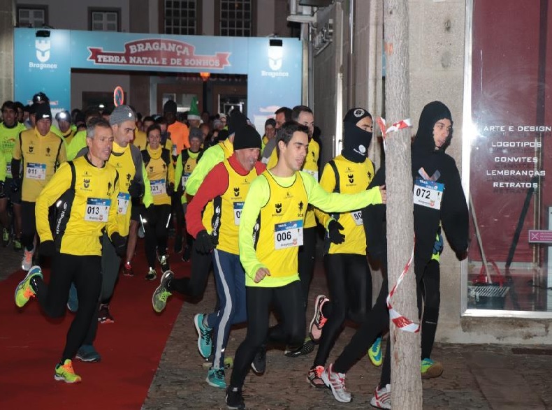 II Trail Urbano Nocturno Solidário de Bragança conta com cerca de 200 participantes