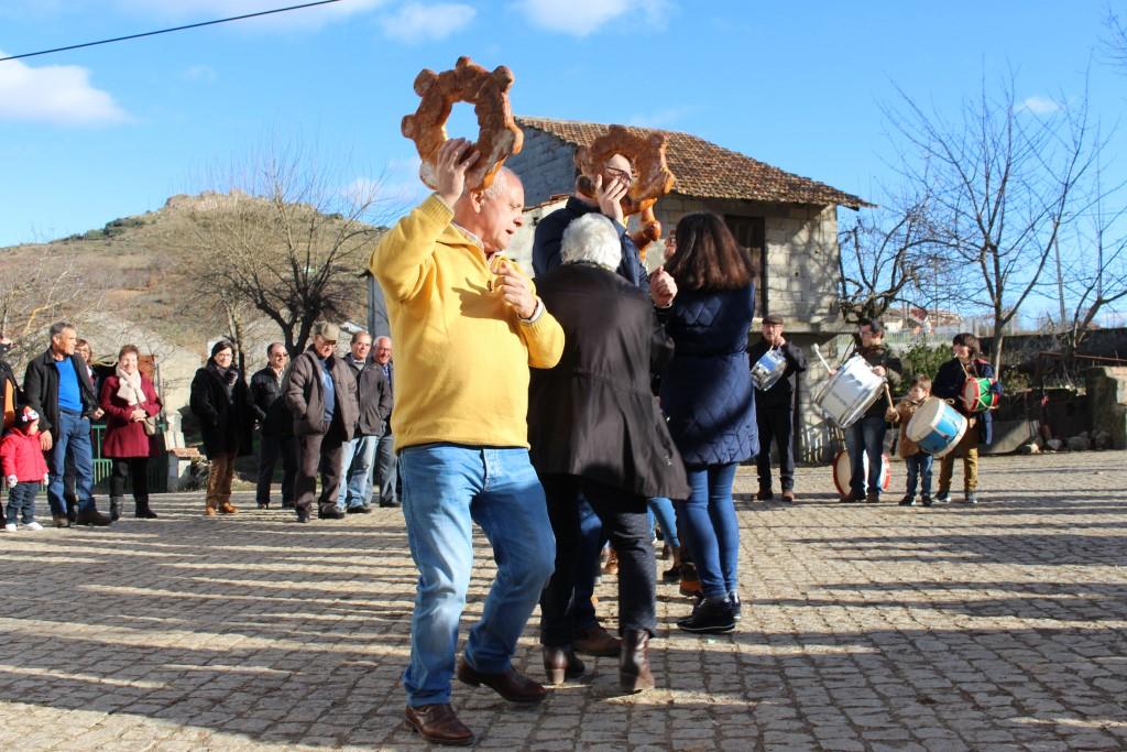 Tradição da festa de São Gonçalo continua em Outeiro (Bragança)