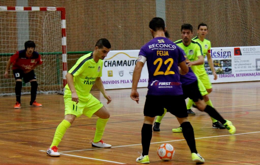 Pioneiros continuam invencíveis