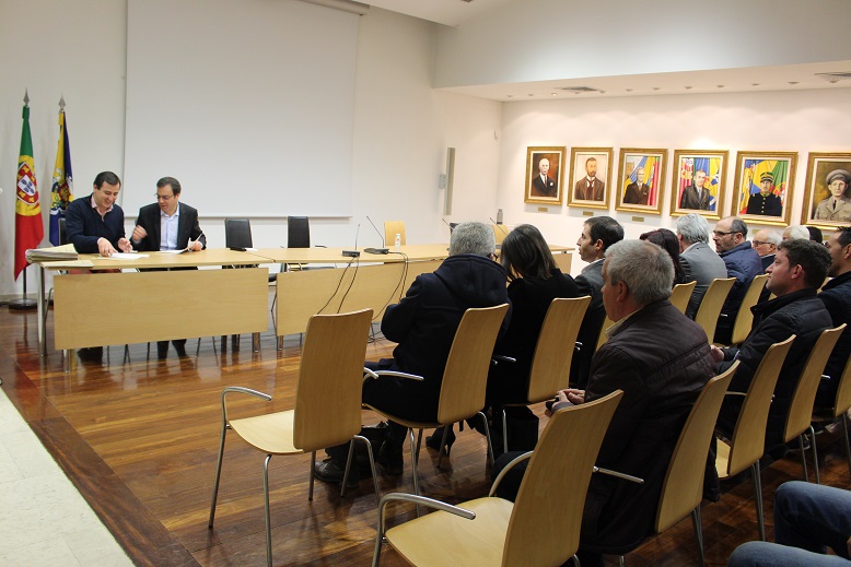 Câmara de Bragança reforça verbas atribuídas às juntas e uniões de freguesia