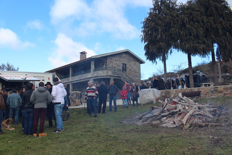 Em Alimonde e em Caravela (Bragança) ainda se cumpre a fé e a tradição