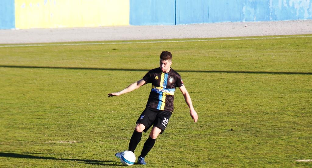 Bragança dá goleada (5-0) e continua de pedra e cal na liderança