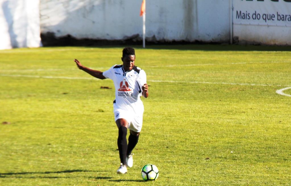 Zaidu deverá mudar-se para o Santa Clara na próxima época