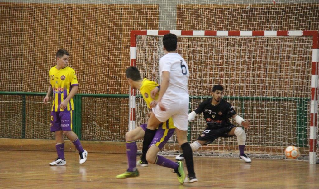 Pioneiros e Mogadouro são os finalistas da Taça Distrital de Futsal de Juniores