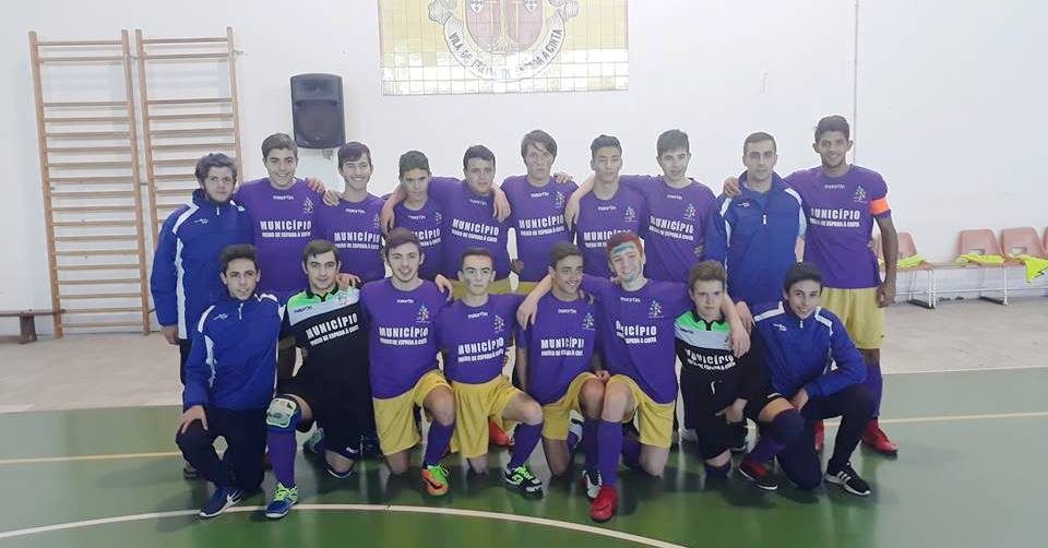 CASC Freixo é bicampeão distrital de futsal em juvenis