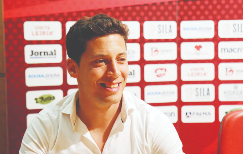 Luís Pinto promete trabalho e futebol atractivo