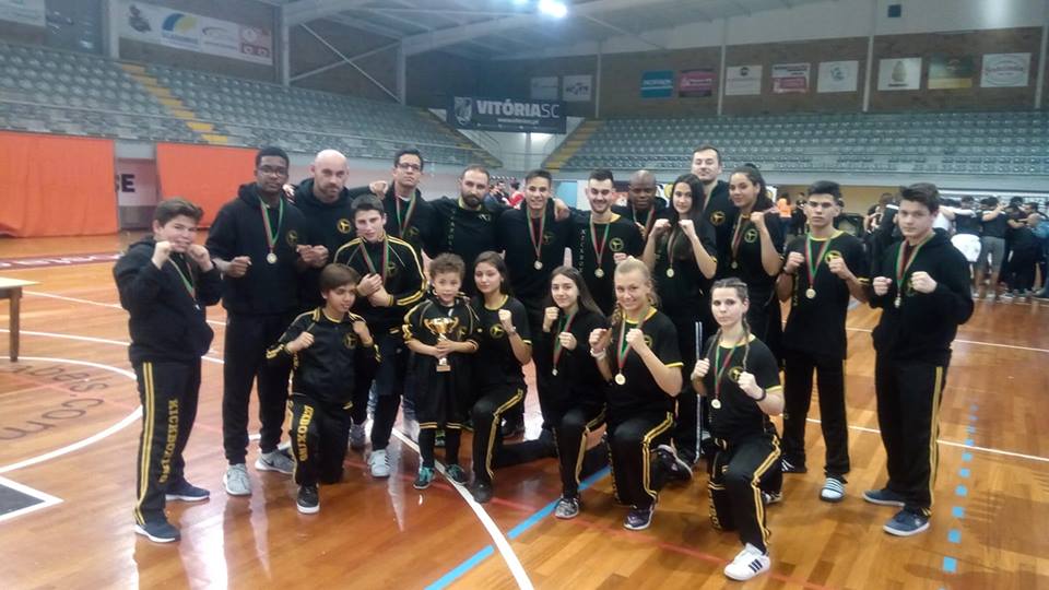 ADCMC/CCN é vice-campeã regional de light-contact por equipas e coloca 16 atletas no nacional