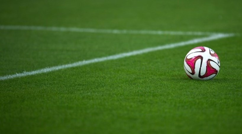 Futebol: Jornada de goleadas na Divisão de Honra Repsol Gás