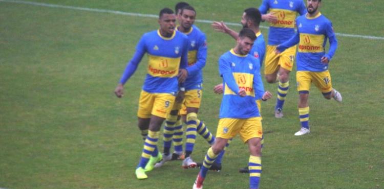 Técnico do GDB não olha para a classificação e antevê dificuldades frente aos Estudantes Africanos