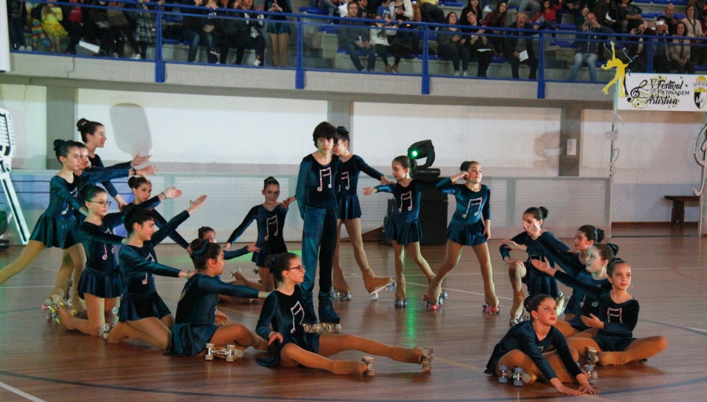 Lotação esgotada no V Festival de Patinagem Artística do CAB