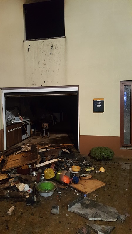 Incêndio danifica habitação em Carçãozinho