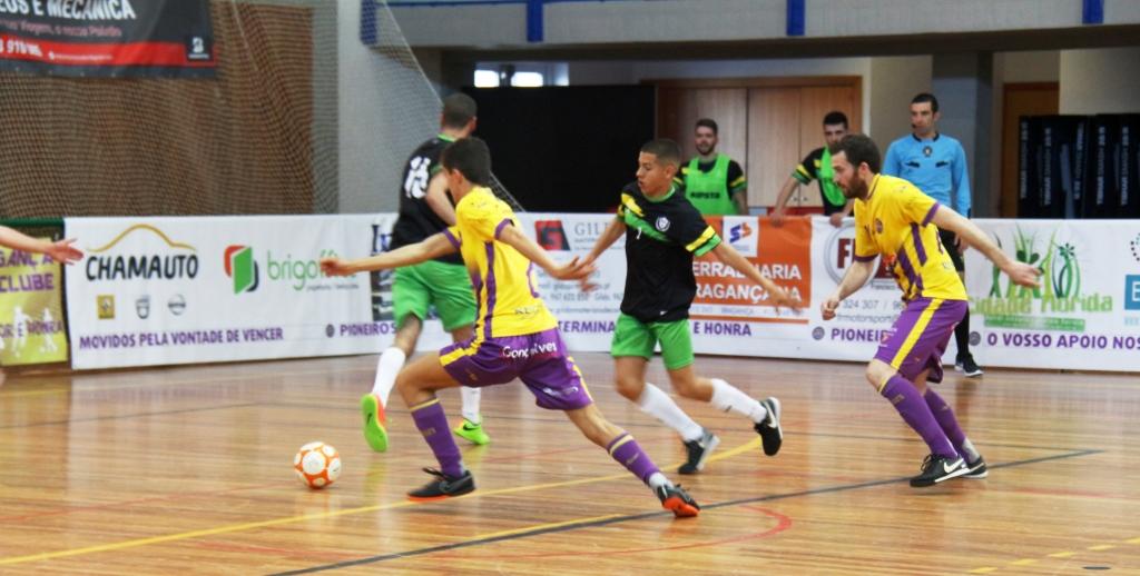 Futsal: Pioneiros em vantagem no play-off após vitória caseira