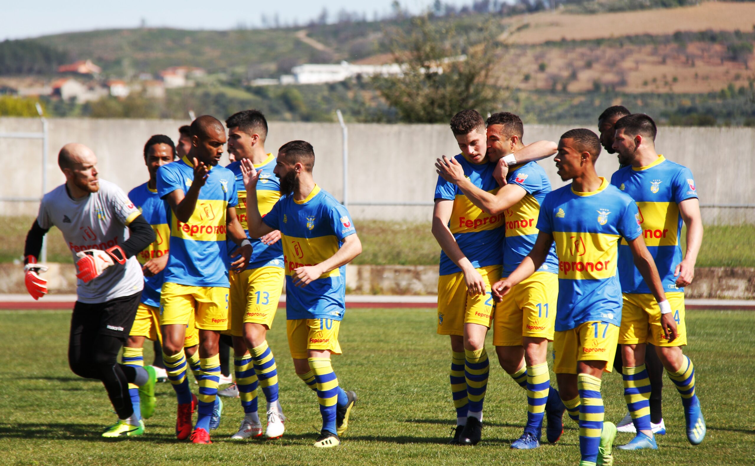 Futebol: Bragança dá goleada e fica mais perto do título distrital