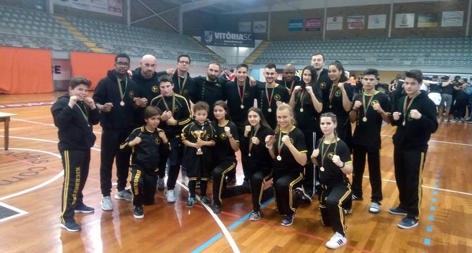 Atletas da ADCMC chamados à selecção nacional de kickboxing