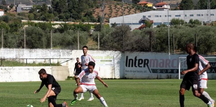 Futebol: Mirandês e Mirandela defrontam-se na última jornada do Campeonato de Portugal