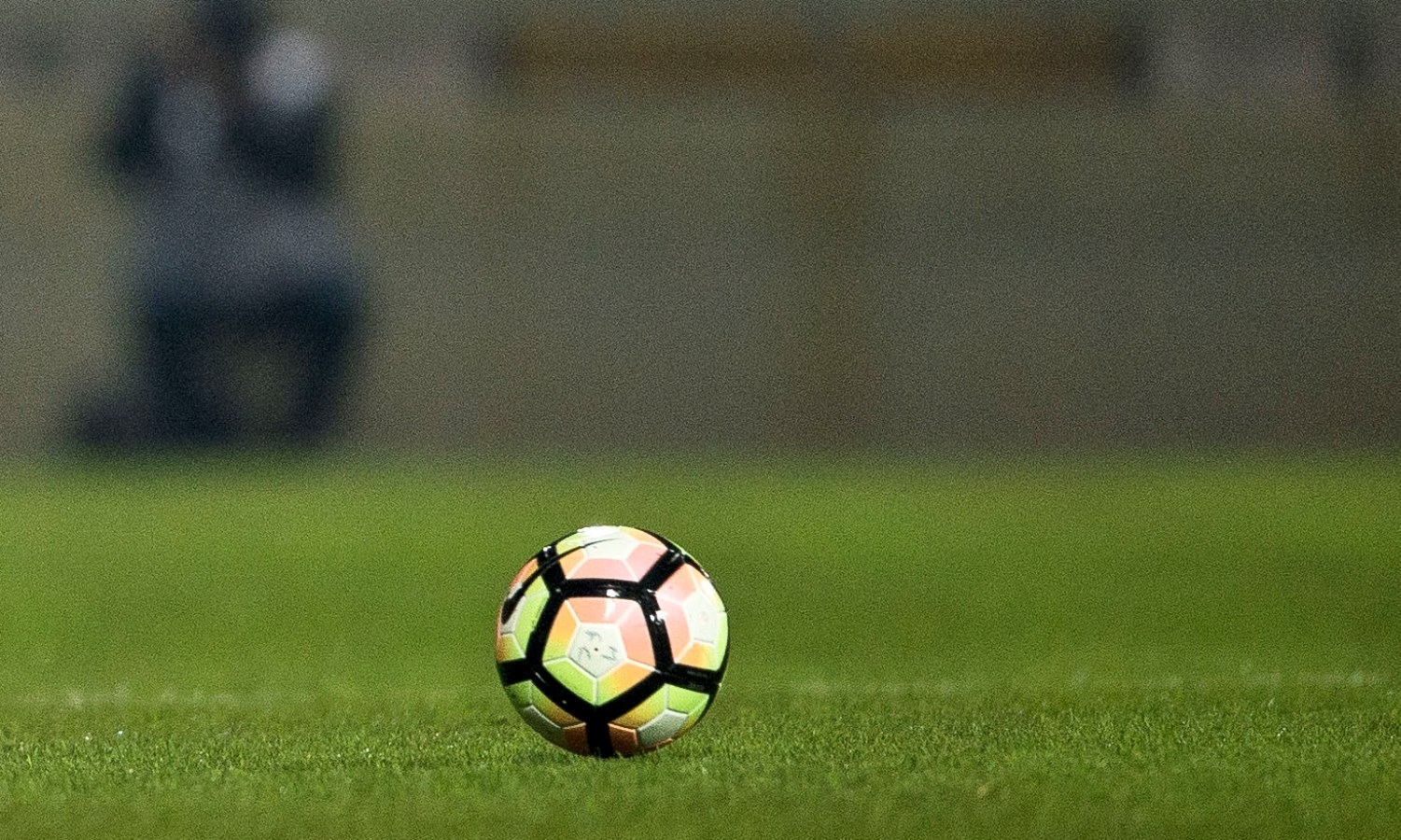 Nomes da A.F. Bragança e da FPF usados em burla de curso de treinadores