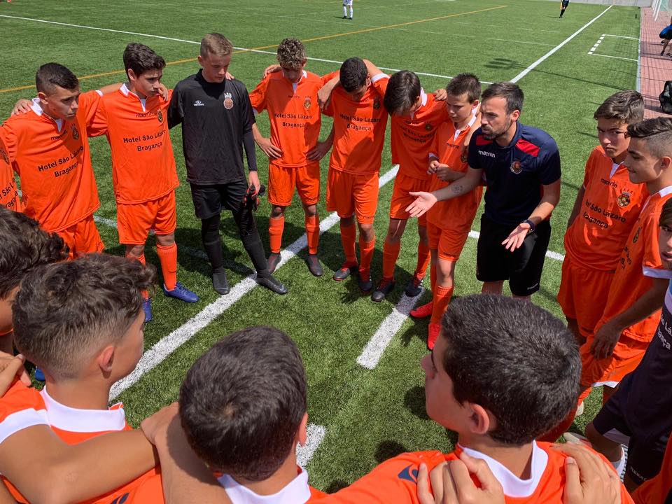 Futebol: Selecção distrital vence torneio em Vila Real