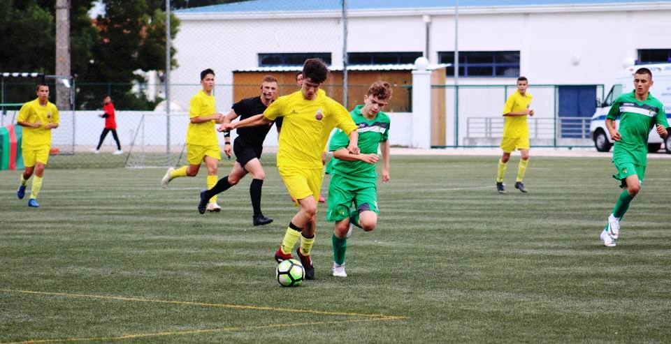 Futebol: Selecção distrital da A.F. Bragança perde com o Porto