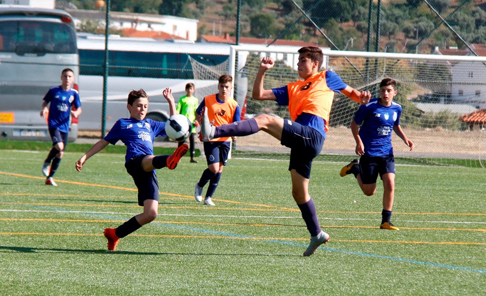 Futebol: Taça dos Campeões Dragon Force dinamiza Torre de Moncorvo