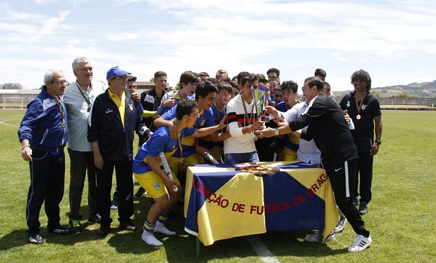 Formação de juvenis do Bragança vence Campeonato de Encerramento