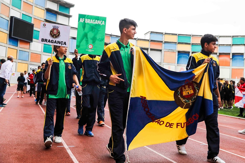 Futebol: Selecção Distrital da A.F. Bragança empata no pontapé de saída do Lopes da Silva