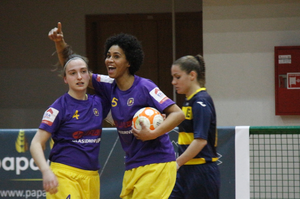 Futsal feminino: Nady vai jogar na primeira divisão