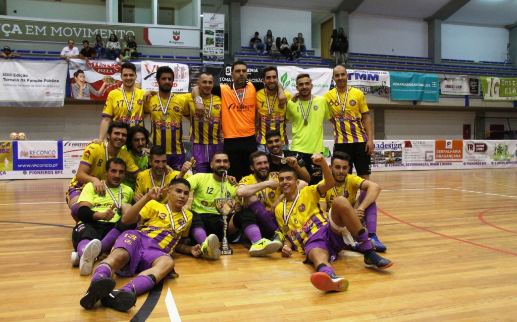 Futsal: Pioneiros conquistam título distrital na “negra” e após jogo marcado por incidentes