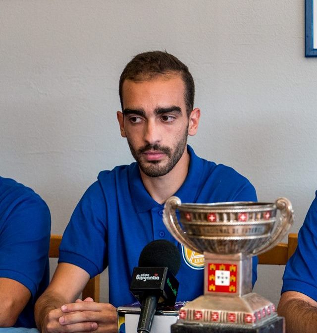 Futebol: Rafael Nascimento encara com optimismo o desafio no futebol sénior