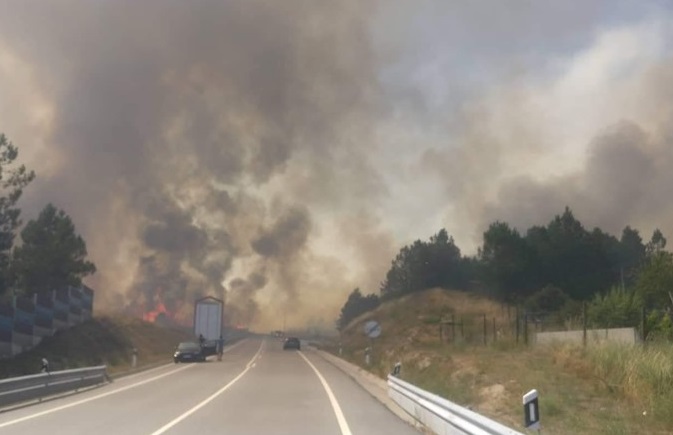 Incêndio em Alijó leva ao corte de IC5 e A4