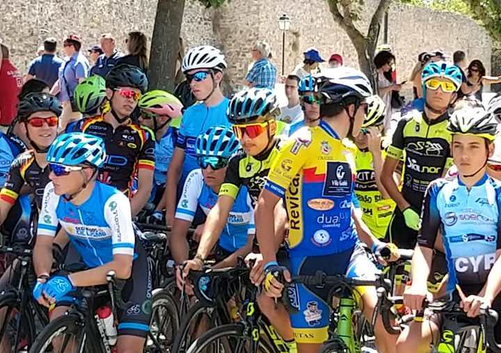 Ciclismo: Sandro Teixeira e Samuel Pires participam no Campeonato Nacional de Estrada de Cadetes