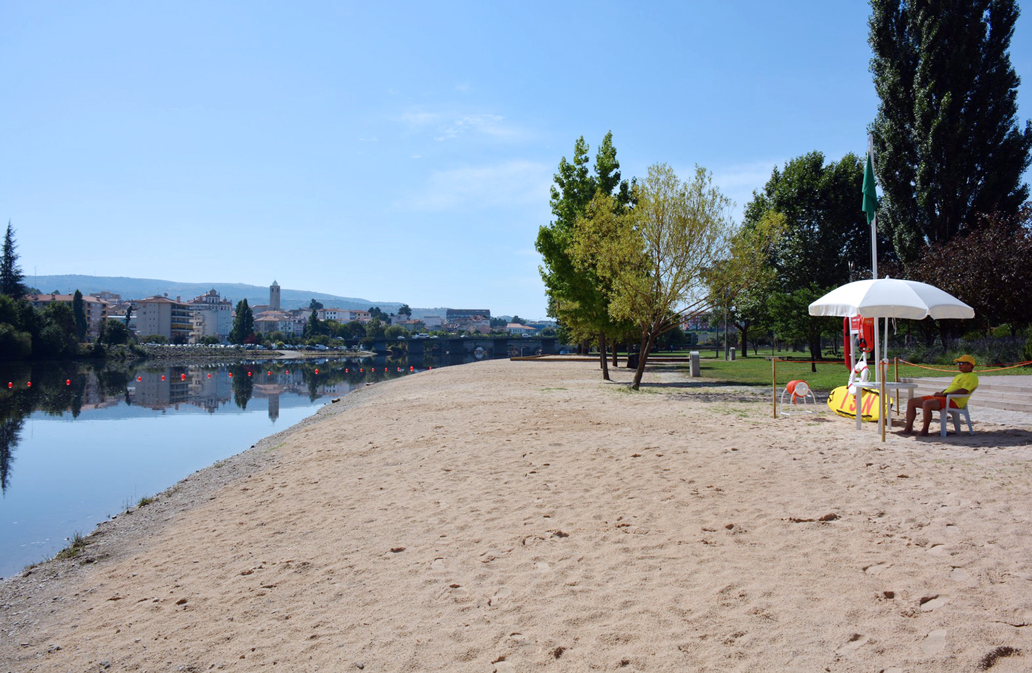 Praia fluvial Dr. José Gama em Mirandela já volta a ter Bandeira Azul