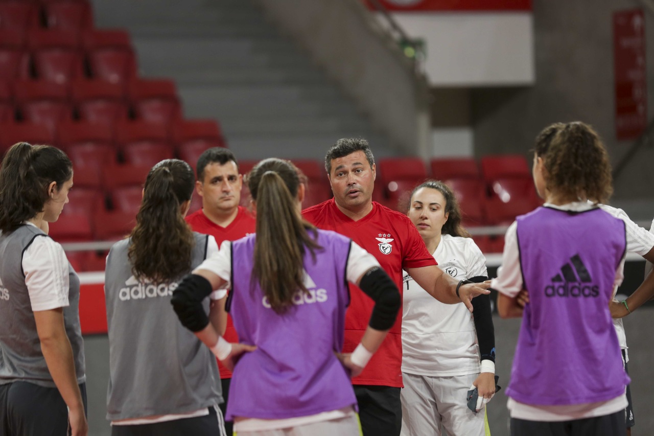 Futsal feminino: Benfica chega amanhã a Vimioso para um estágio de pré-época