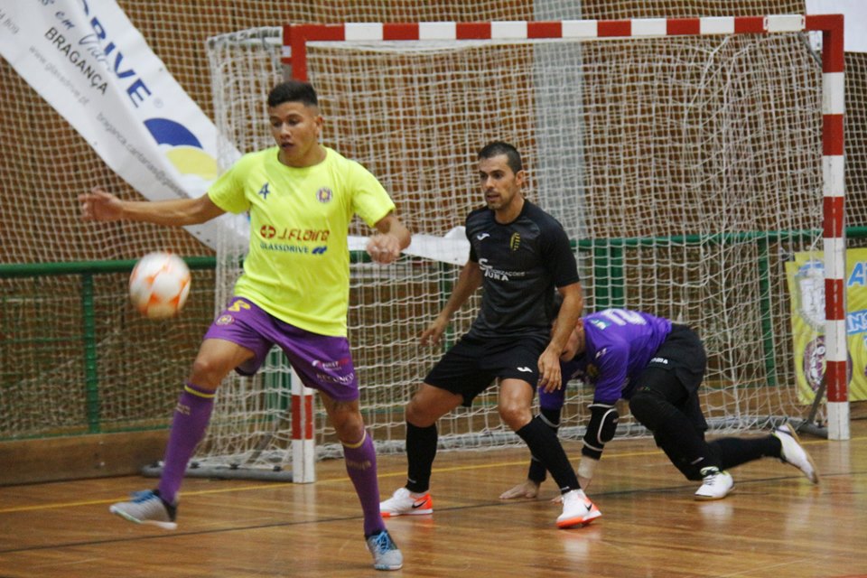 Futsal: Pioneiros vencem Mogadouro no jogo de apresentação aos sócios