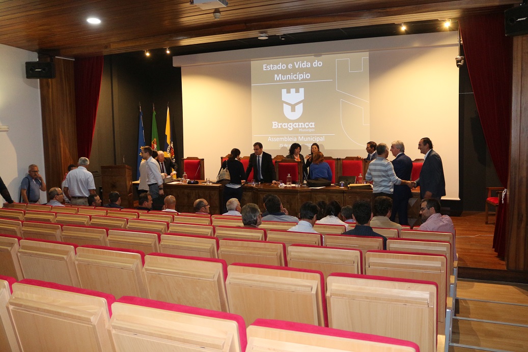 Município de Bragança e algumas freguesias já assinaram auto de transferência de competências