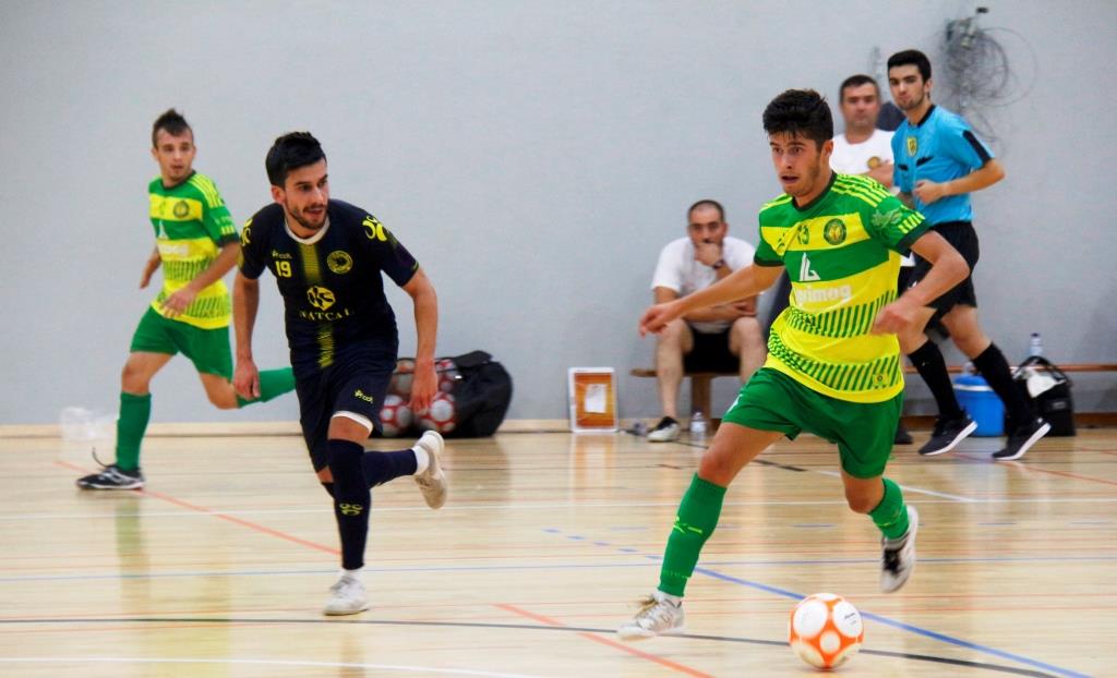 Macedense testou-se com o Candoso e Viseu 2001