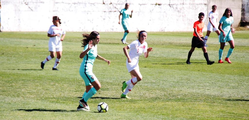 Futebol: Selecção Nacional Feminina sub-19 goleou a Turquia em Mirandela