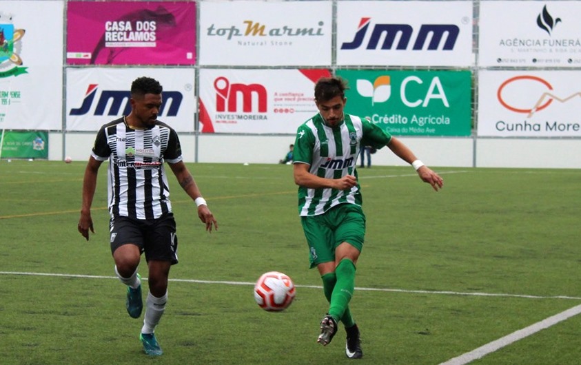 Futebol: Mirandela vence São Martinho e soma primeiro triunfo fora de portas para o campeonato